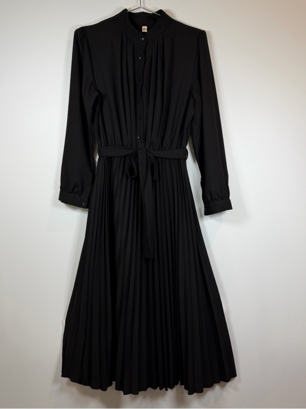 Classic Black Pleated Maxi Dress with Tie Waist Size S/M